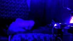 me gusta tragarme la polla de mi cuñado en las noches, ¿quieres ver más?