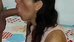 ОНА ВКУСНО СОСЕТ ХУЙ МОЕГО ЖЕНАТОГО СОСЕДА