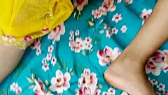 ये क्यूट टीन भाभी अपने एक्स बॉयफ्रेंड से चूत चटवाने के लिए क्यों झुकती है?