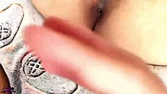 Mi Maestra De Ingles Se Deja Grabar Mientras Le Meto Los Dedos En El Coño