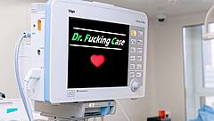 Repairman fixes desperate housewife with doggystyle creampie