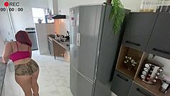 Câmera Escondida Empregada De Shortinho Provocante