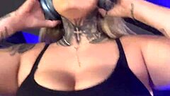 training at the gym on avenida paulista, i got so horny sweat dripped to my wet pussy