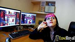 Ginger Roze squirts during fingering and ass fucking. Crazy!