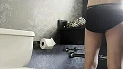 oh man, that bath scene with groping and handjob is so hot 😍