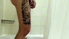 oh man, that bath scene with groping and handjob is so hot 😍