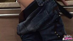 Tight teen alex strips her skinny jeans in amateur scene.