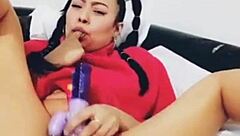 Bluee Official Squirts With Dildo Pleasure?