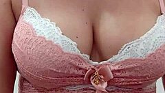 Brazilian MILF chats daily and prepares for webcam live 😊