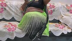 i see sexy bhabhi's natural tits and ass