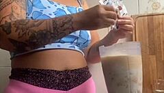 Exhibitionist flashes her big swollen pussy in public