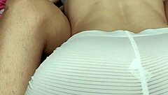 me folle a mi vecina solita en casa