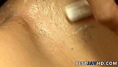 Smutty milf yukina mori अपनी finger से astound करती है?