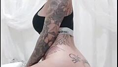 Novinha safada sentando no consolo rachell miranda.