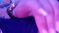 Me toco mientras veo porno 😈