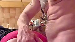 I watch her get ass to mouth cumshot