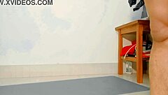 This amateur couple dives into hardcore anal action with deepthroat and doggystyle. Rumpa21 gets a facial cumshot in homemade sex.