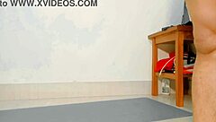 This amateur couple dives into hardcore anal action with deepthroat and doggystyle. Rumpa21 gets a facial cumshot in homemade sex.