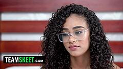 Le rompo el culo a mi amiga a escondidas, casi nos cachan en homemade pov anal?