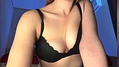 Amateur First-Time Pussy Fucking in Close-Up View with Orgasm and Wet Shaved Details