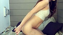 Gostosa Hints At Fingering Fun On The Varanda For Teen Masturbation