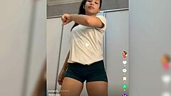 hey, that outdoor prostitute scene with the gostosa is just wild, right?