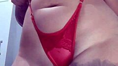 i bought this new little outfit an' already went to flash my big ass on cams