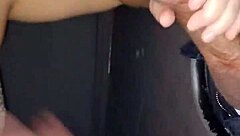 Who knew this ruiva novinha would take cum on her face from two coroas through gloryhole at the swing house exhibition!