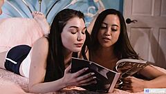 I'm Afraid Of The Dark, Do Something For Me - Alexia Anders And Lily Lou