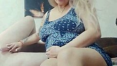 soft dick gets hard from white nails handjob