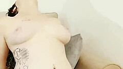 She explored a bit of her kinky side with outdoor anal assfucking and squirting.