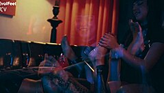 Hey, you're totally trapped with this tickling mistress dominating every inch of your bound body in close-up femdom action 😈🔒