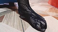 this latina with a big thick ass and huge tits shows off her curvy body in a casual homemade clip.