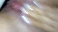 en el baño for a quick moment