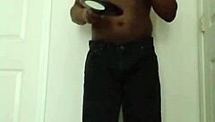 I love finding that extra time to shave and masturbate privately, feel free to join in too!