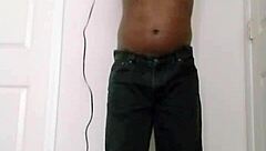 I love finding that extra time to shave and masturbate privately, feel free to join in too!