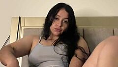 In this amateur solo scene, a curvy Latina explores her first-time foot fetish massage in stunning 4K detail.