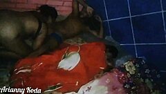 Fudendo com Leo Ogro ao lado da minha tia