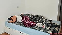 Foot Fetish Brunette Sucking Toes