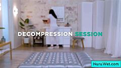 i get so horny experiencing my first wet nuru massage from naked teen masseuse sophia burns