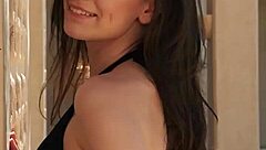 Sexy Tanya Vais exposed her hot naked body and enjoyed sexy milf poses outdoors 😍