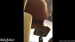 Maquina Sexual Moves Up and Down While Offering Narrow Ass for Huge Dildo Penetration