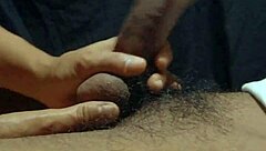 Teen GIRLFRIEND Gives HANDJOB To FRIEND Until CREAMPIE In HOMEMADE Video