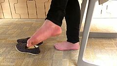 Hidden fetish capture of candid feet!