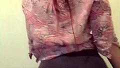 In a casual vibe, this american dancer starts ROC YA BOOTY with smooth moves in the spotlight