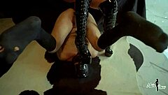 Socando Um Brinquedao No Cuzinho Do Novinho Pau Pequeno