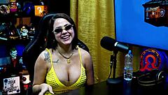 geisy dk shows her beautiful back tattoo and asks ruan to put her on all fours - p�pum no barraco - she commands