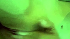 te gusta ver a esta hermosa latina mexicana jugando solo con su dildo y toys