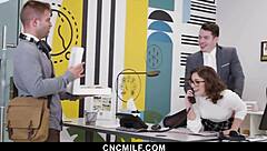 ऑफिस में