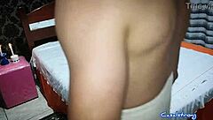 Quer ver bumbum gigante gg fazendo massagem relaxante no alemão tatuador completo no red?